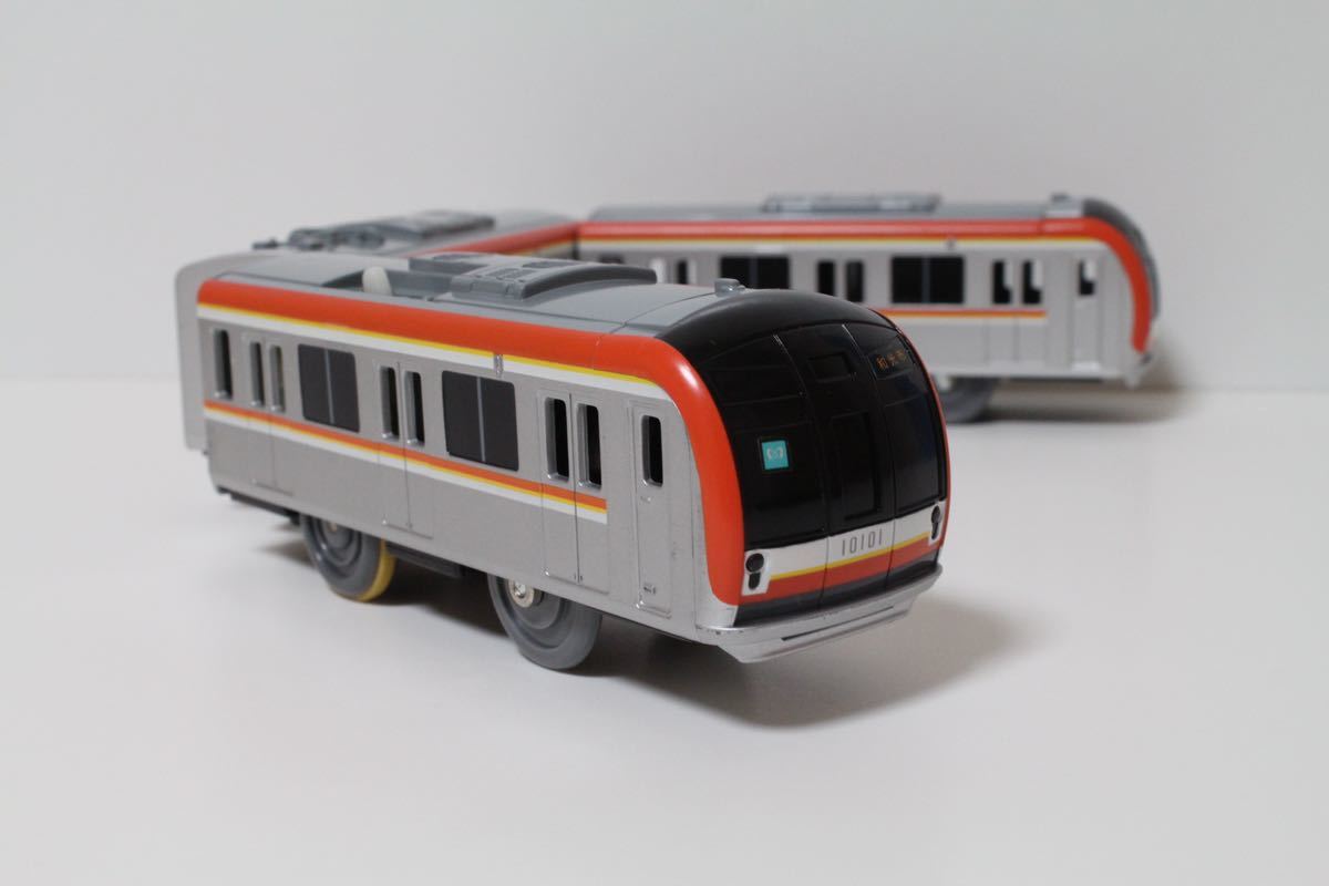 プラレールライト付東京メトロ副都心線10000系和光市行中古清掃済動作