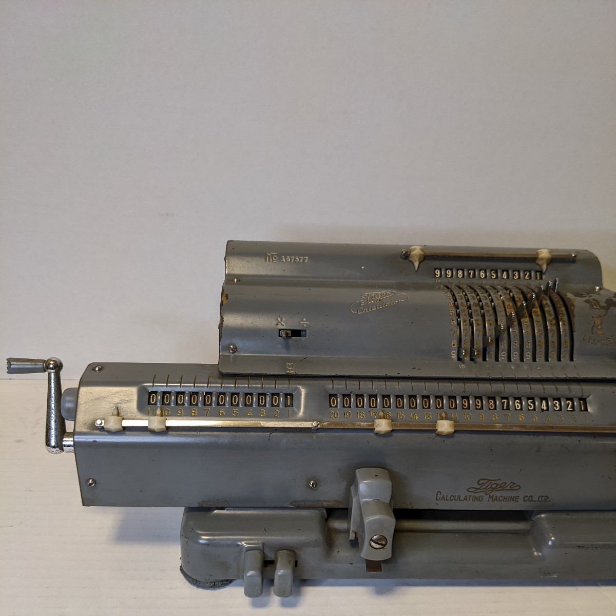TIGER タイガー計算器 手回し 機械式計算機 ビンテージ 昭和レトロ TIGER タイガー計算器 手回し 機械式計算機 ビンテージ 昭和レトロ