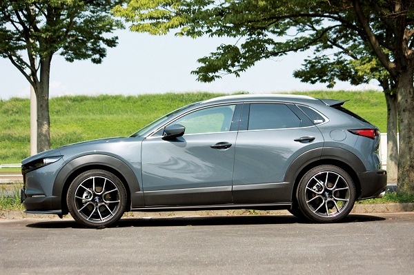 特 ガレージベリー バリアント CX30 CX-30 DM フロントリップ スポイラー エアロ 特得 109x2.jp_装着イメージ画像です。