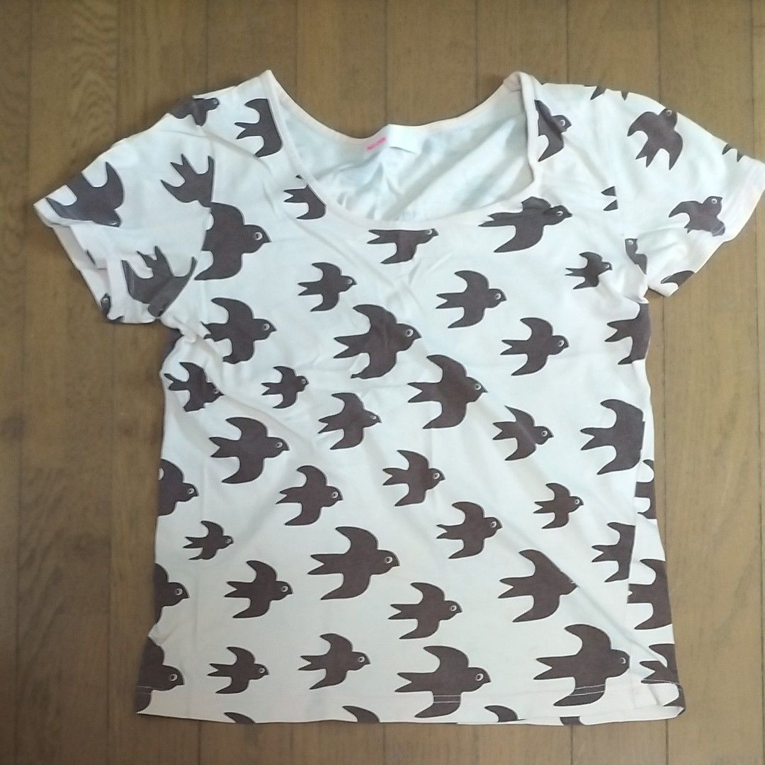 Nenet　ネネット　淡いピンクのTシャツ　鳥プリント　ネ・ネット　Ne-net