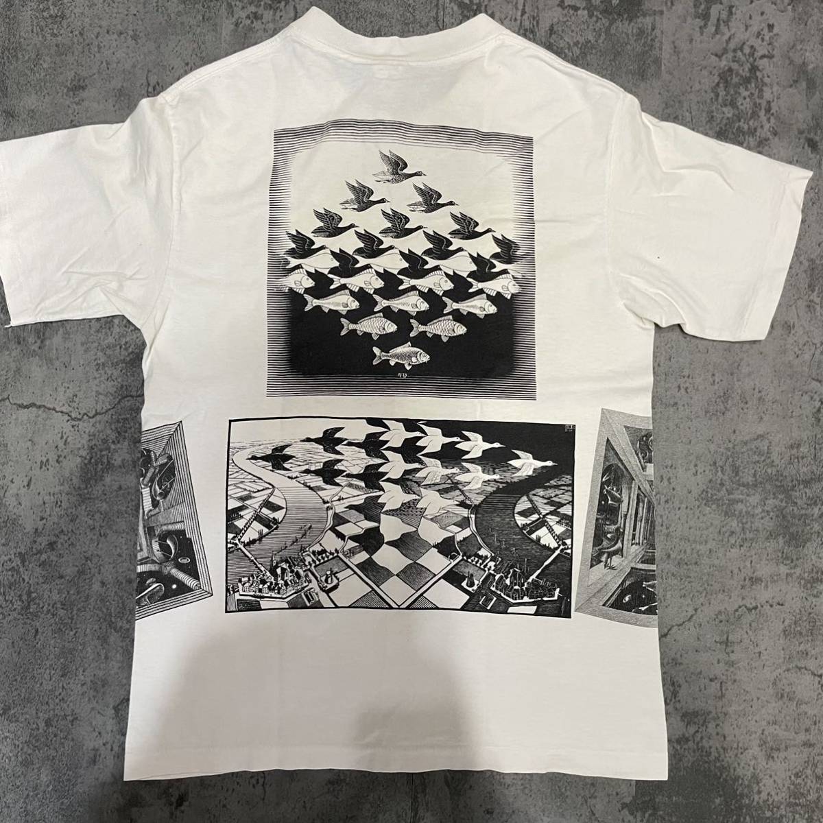 スペシャル 90s アンダジア M.C.Escher エッシャー USA製 超美品 ビンテージ エッシャー tシャツ M アート アメリカ製 supreme