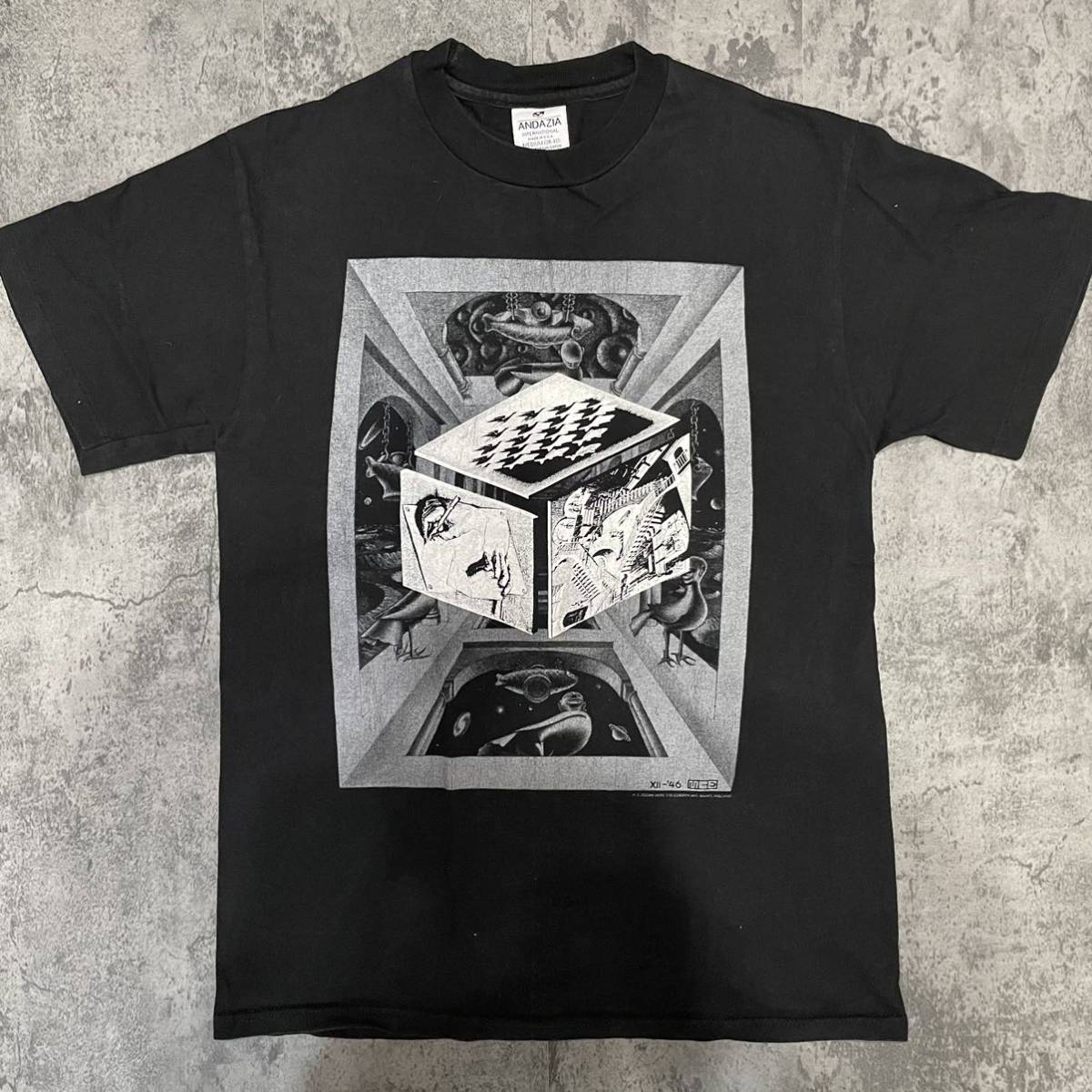 最も信頼できる スペシャル 90s 2 supreme アメリカ製 アート M tシャツ ビンテージ　エッシャー 超美品 USA製 エッシャー M.C.Escher アンダジア イラスト、キャラクター