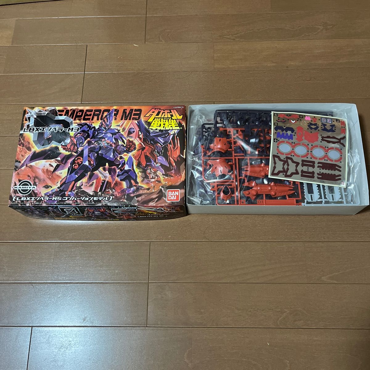 ダンボール戦機 LBX エンペラーM3 LBXエンペラーM5 ダンボール戦機 LBX エンペラーM3 LBXエンペラーM5