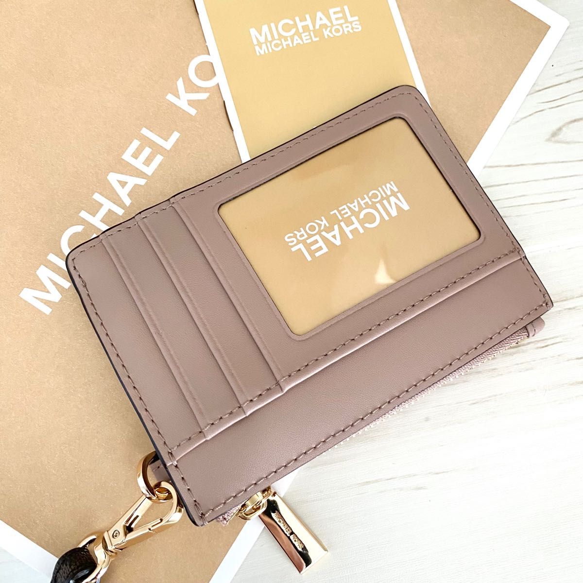 新品 MICHAEL KORS マイケルコース コインケース エナメル 新品 MICHAEL KORS マイケルコース コインケース エナメル