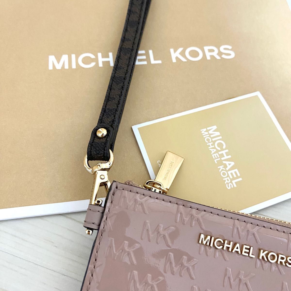 新品 MICHAEL KORS マイケルコース コインケース エナメル 新品 MICHAEL KORS マイケルコース コインケース エナメル