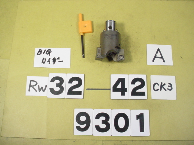 RW32-42CK3　カートリッジ=通り穴用 中古品 BIG-KAISER 荒加工用　ボーリングヘッド 9301