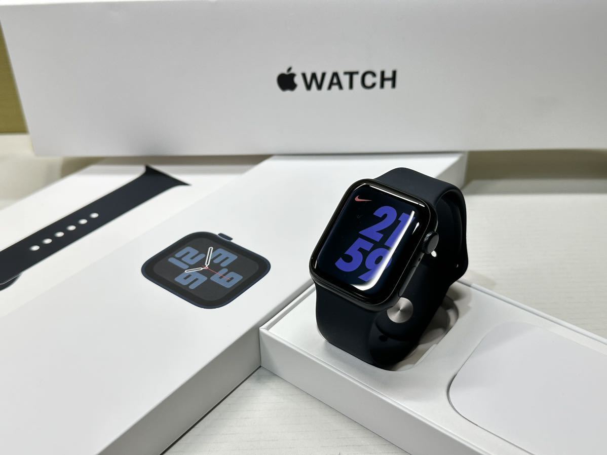 純正売れ筋 ☆即決 美品 第二世代 バッテリー100% Apple Watch SE2