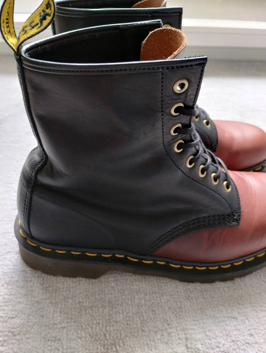 豪奢な 8ホール US9（27.0）Dr.Martens UK8 イングランド製 ホーウィン