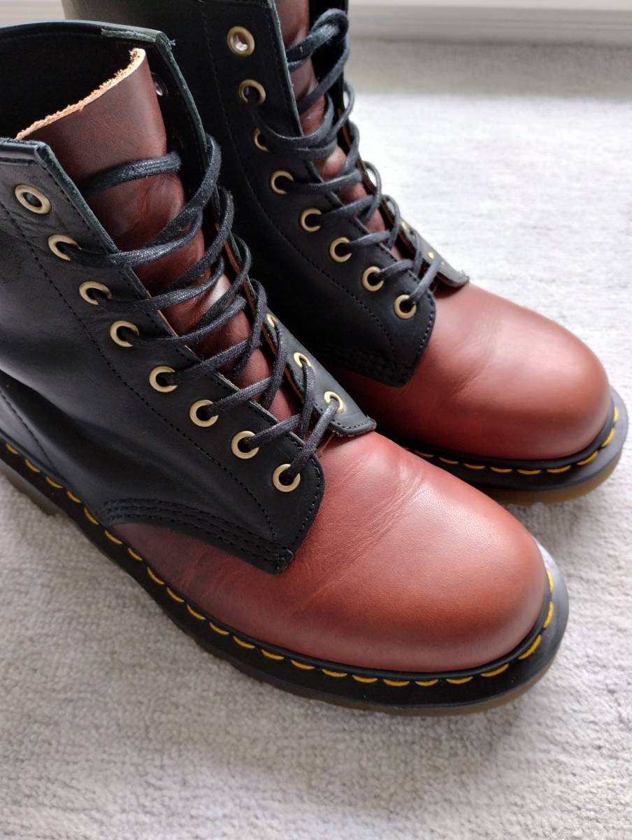 限定希少カラー ■ ドクターマーチン 上質 ホーウィンレザー イングランド製 UK8 US9（27.0）Dr.Martens 8ホール ブーツ ■ 英国製 1460_画像3