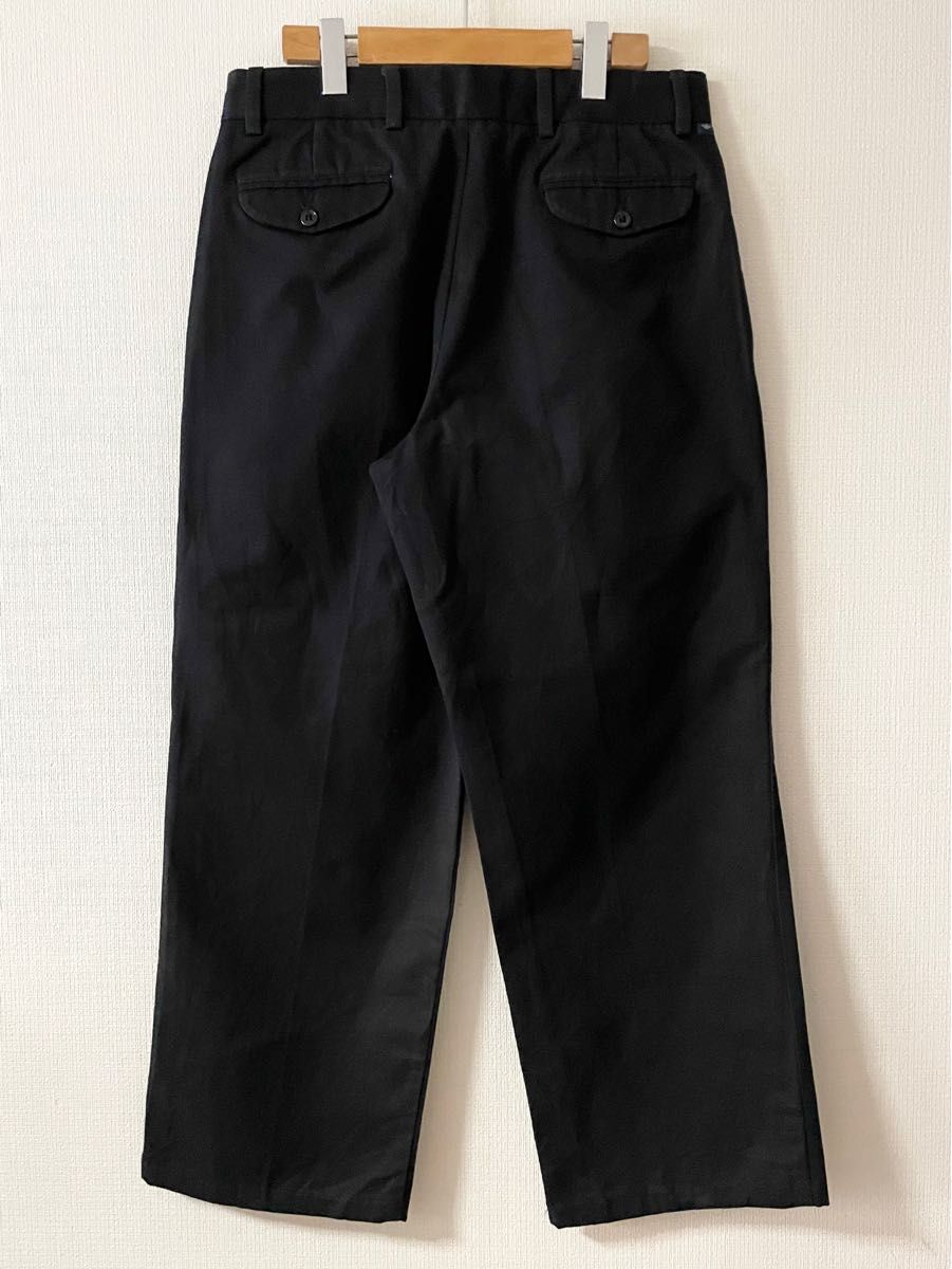 Levi's DOCKERS ノータックブラックチノ　32/30 ドッカーズ　美品