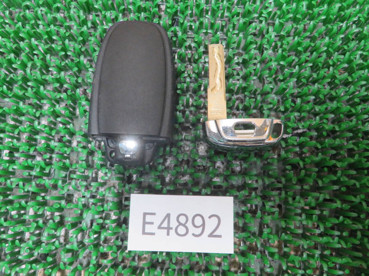 E4892　スマートキー　リモートキー　キーレス鍵 Audi アウディ A4_画像3