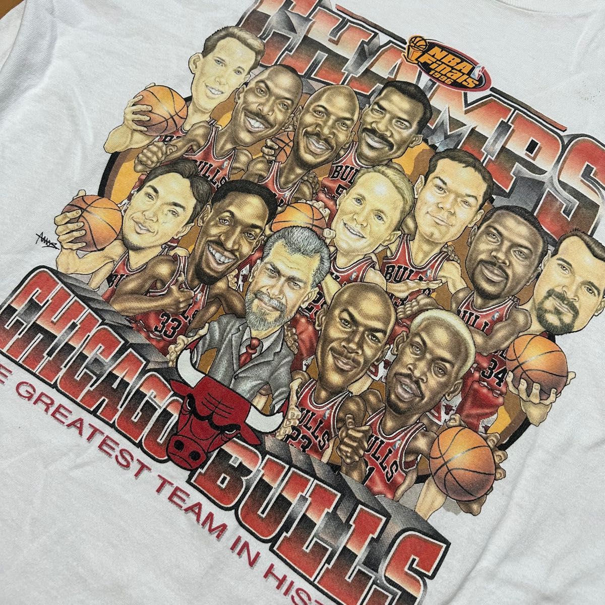 激レア】NBA シカゴブルズ1996年黄金世代優勝Tシャツ マイケル 激レア】NBA シカゴブルズ1996年黄金世代優勝Tシャツ マイケル