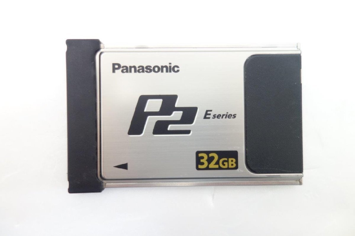 ◎パナソニック Panasonic AJ-P2E032XG P2カード 32GB メモリーカード ケース 端子カバー付◎【Z22】