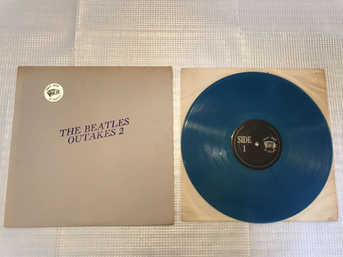 ザ・ビートルズ　ブート LP2枚セット　「OUTAKES 2」（カラービニール）/「five nights in judo arena THE BEATLES ON STAGE IN JAPAN」