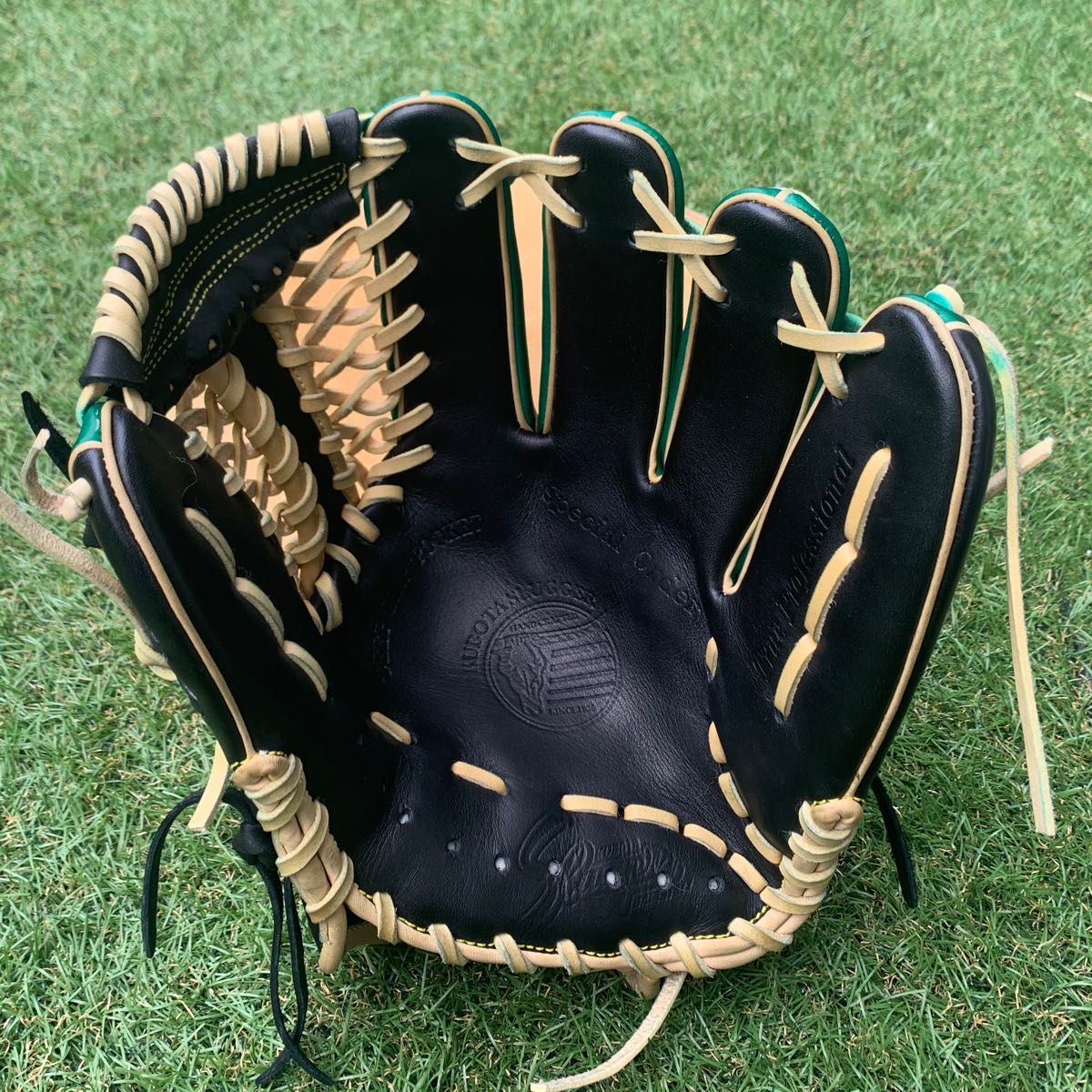 新品未使用型付け済み【久保田スラッガー】軟式グラブ 限定 浅村 新品未使用型付け済み【久保田スラッガー】軟式グラブ 限定 浅村