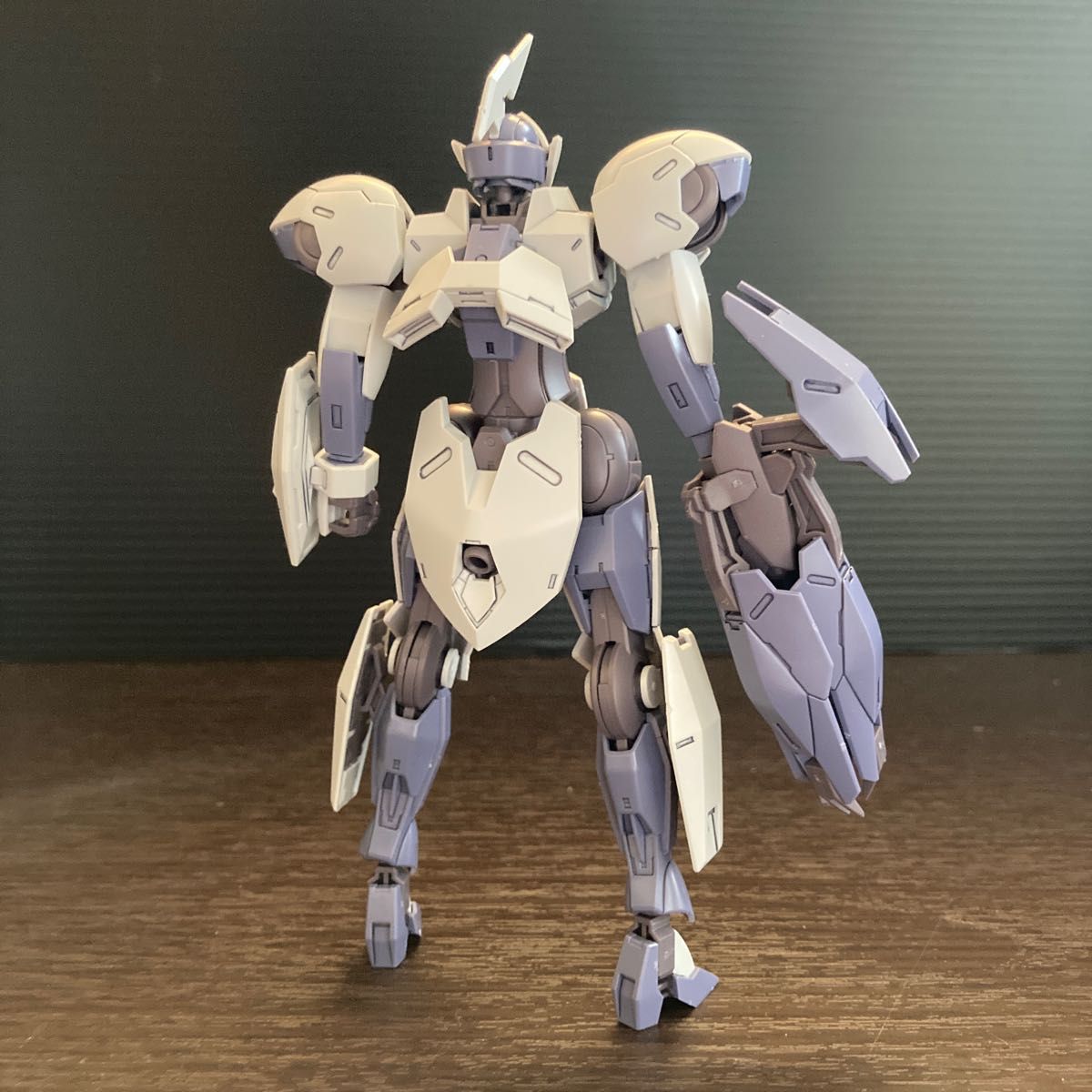 ガンプラ完成品ジャンク 機動戦士ガンダム 水星の魔女 HG 1/144 ミカエリス バンダイ プラモデル