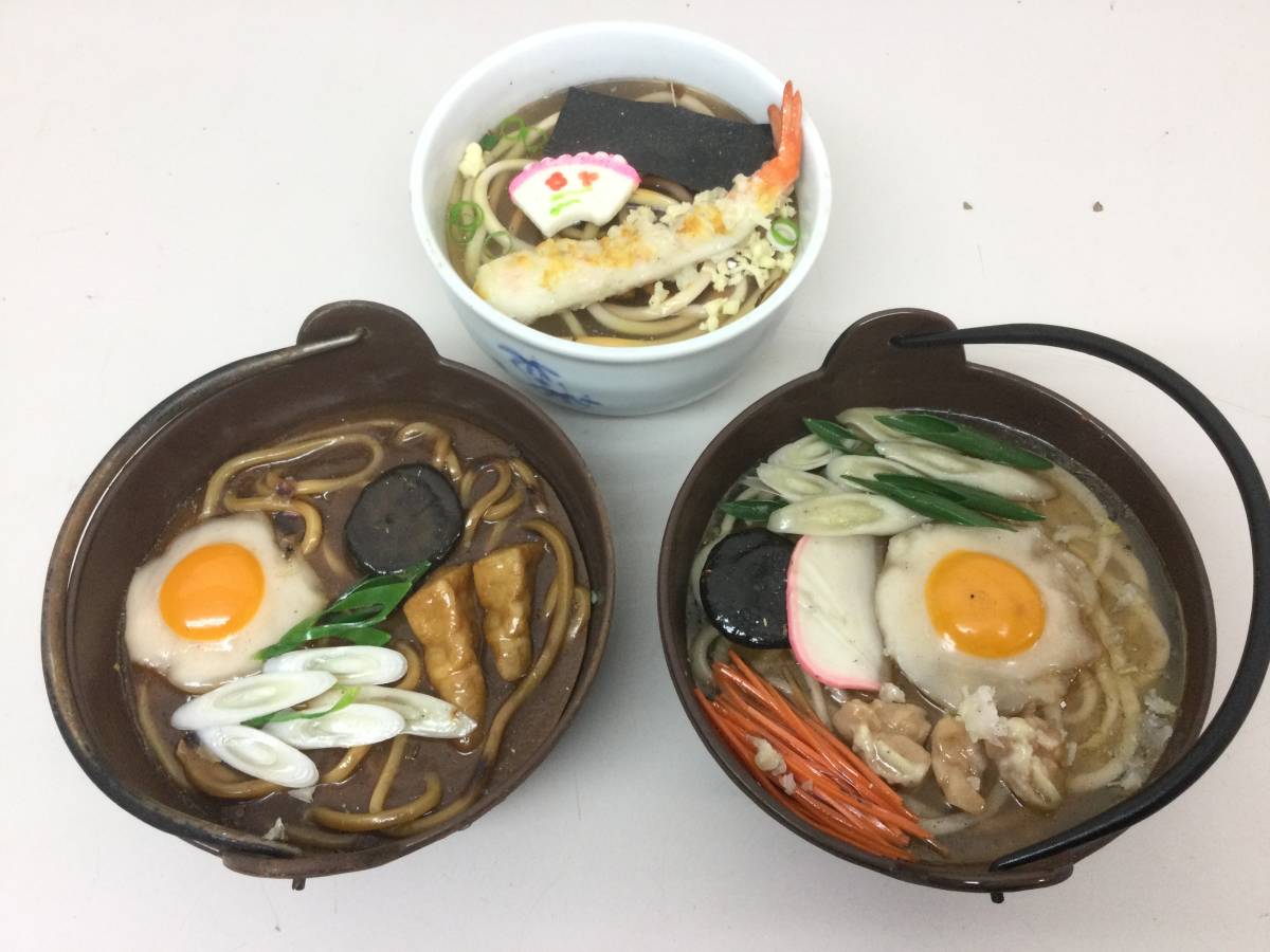 食品サンプル 鍋焼きうどん カレー鍋焼きうどん 海老天うどん たまご ネギ しいたけ 鶏肉 実物大 リアル 店舗 ディスプレー コレクションの画像1