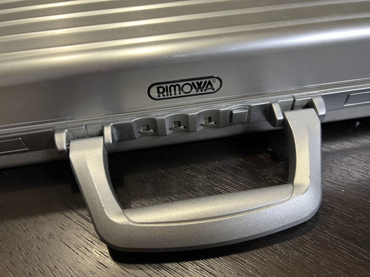  Rimowa out of print attache case silver safe top class flagship model 90407 silver safe 904.07 used Barneys NY buy 