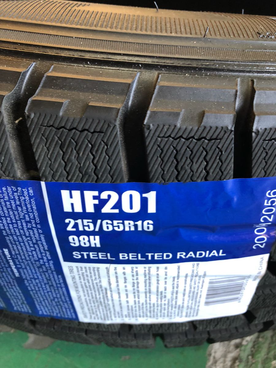 GOODYEAR無釘防滑輪胎215 / 65R16 4件套！ <Br> GOODYEAR スタッドレスタイヤ 215/65R16 ４本セット！