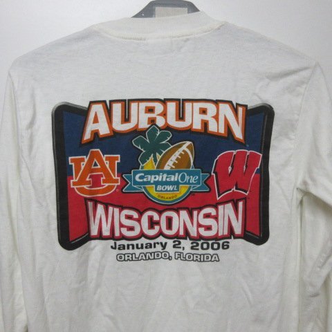 長袖 Tシャツ S　白　細身　フットボール　AUBURN 対　Wisconsin アメカジ古着　sy3477_画像1