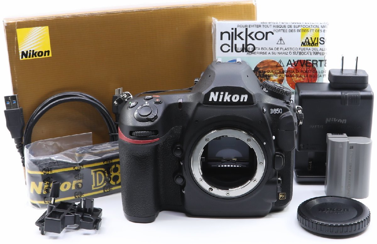 最新作大人気 ニコン <D>Nikon デジタル一眼レフカメラ D7200