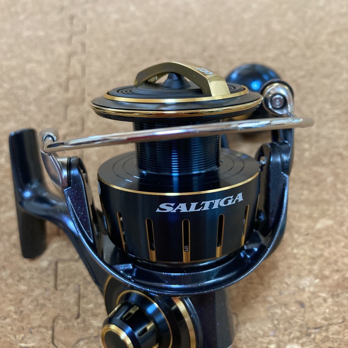 ダイワ 23 ソルティガ 5000-H 未使用品 スピニングリール ジギング