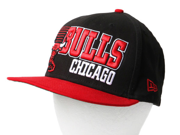 デッドストック 新品 ■ ニューエラ x ブルズ ベースボール キャップ フリーサイズ / 帽子 NBA オフィシャル NEW ERA BULLS バスケ 2トーン