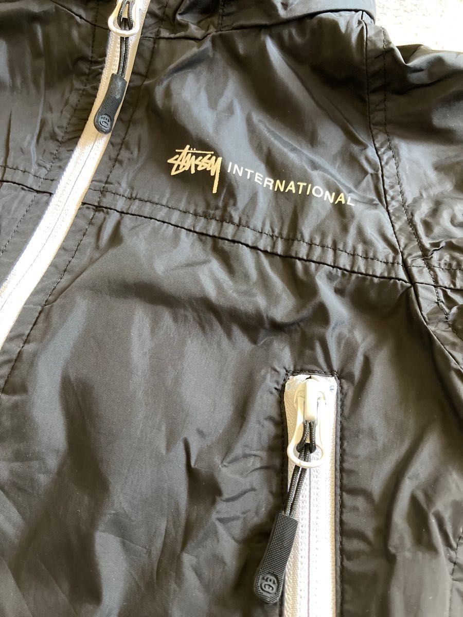 ステューシー  STUSSY キッズ　ウィンドブレーカー　ナイロンジャケット マウンテンパーカー　パーカージャケット90