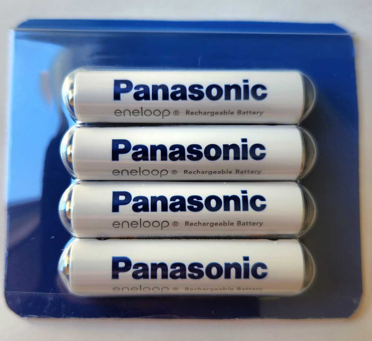 ☆単4形 4個 新品未使用品 Panasonic eneloop 充電池 エネループ