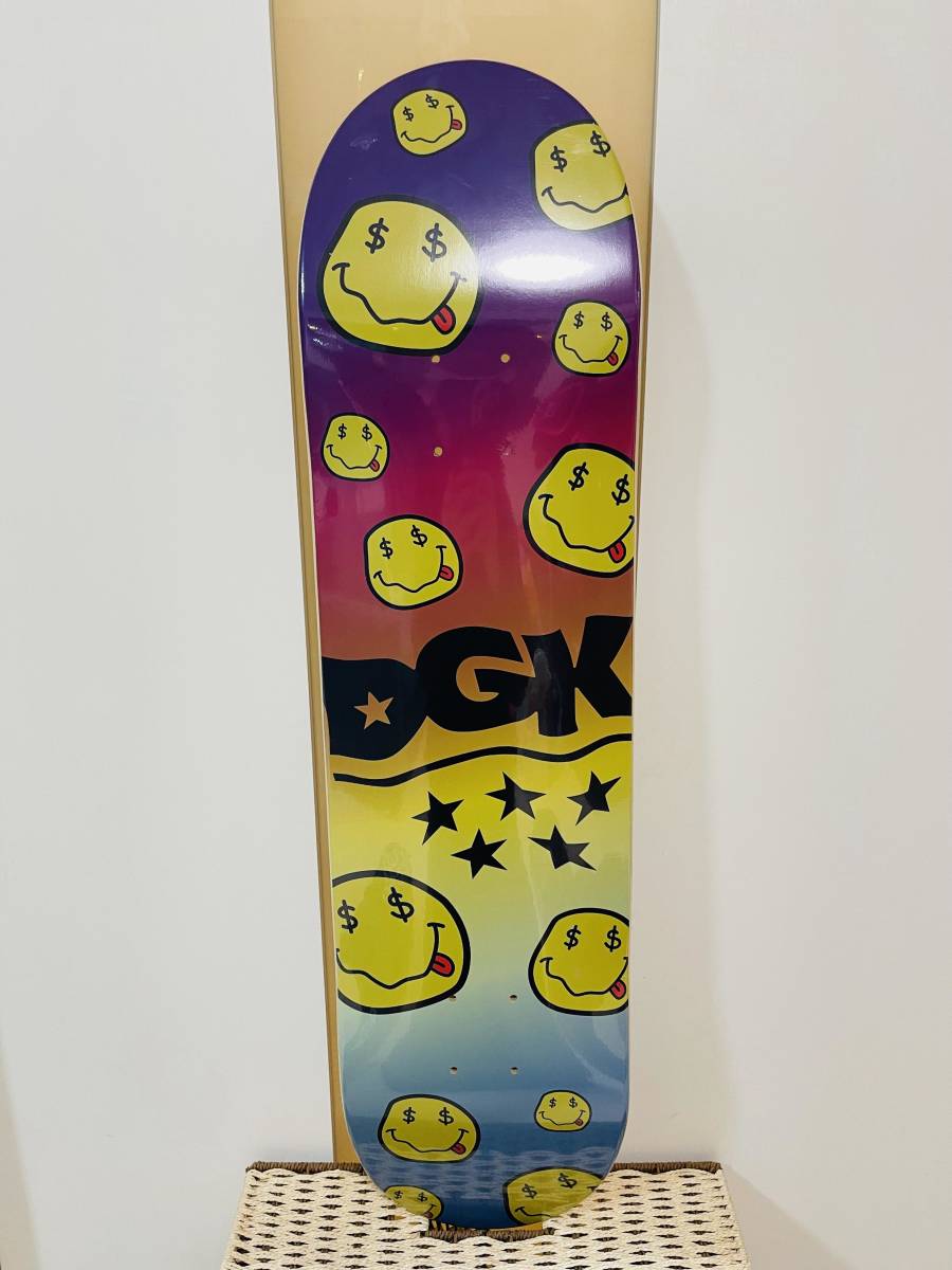 新品登場 DGK ディージーケー スケートボードデッキ 8.06*31.75 Q
