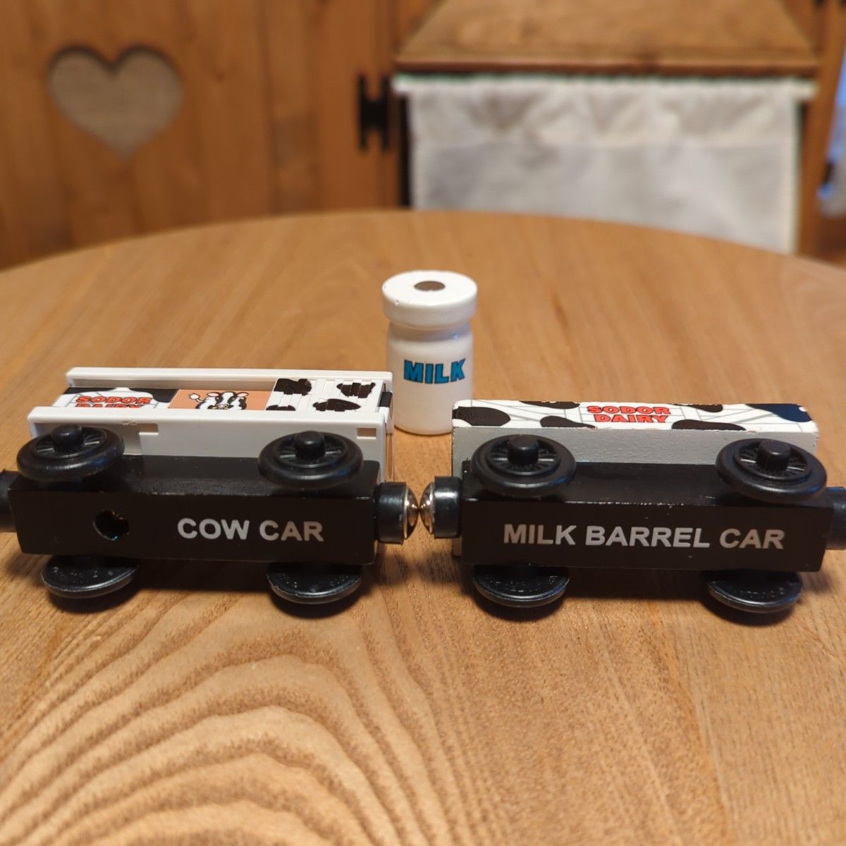 木製トーマスレールシリーズ カウカー ミルクバーレルカー|Yahoo