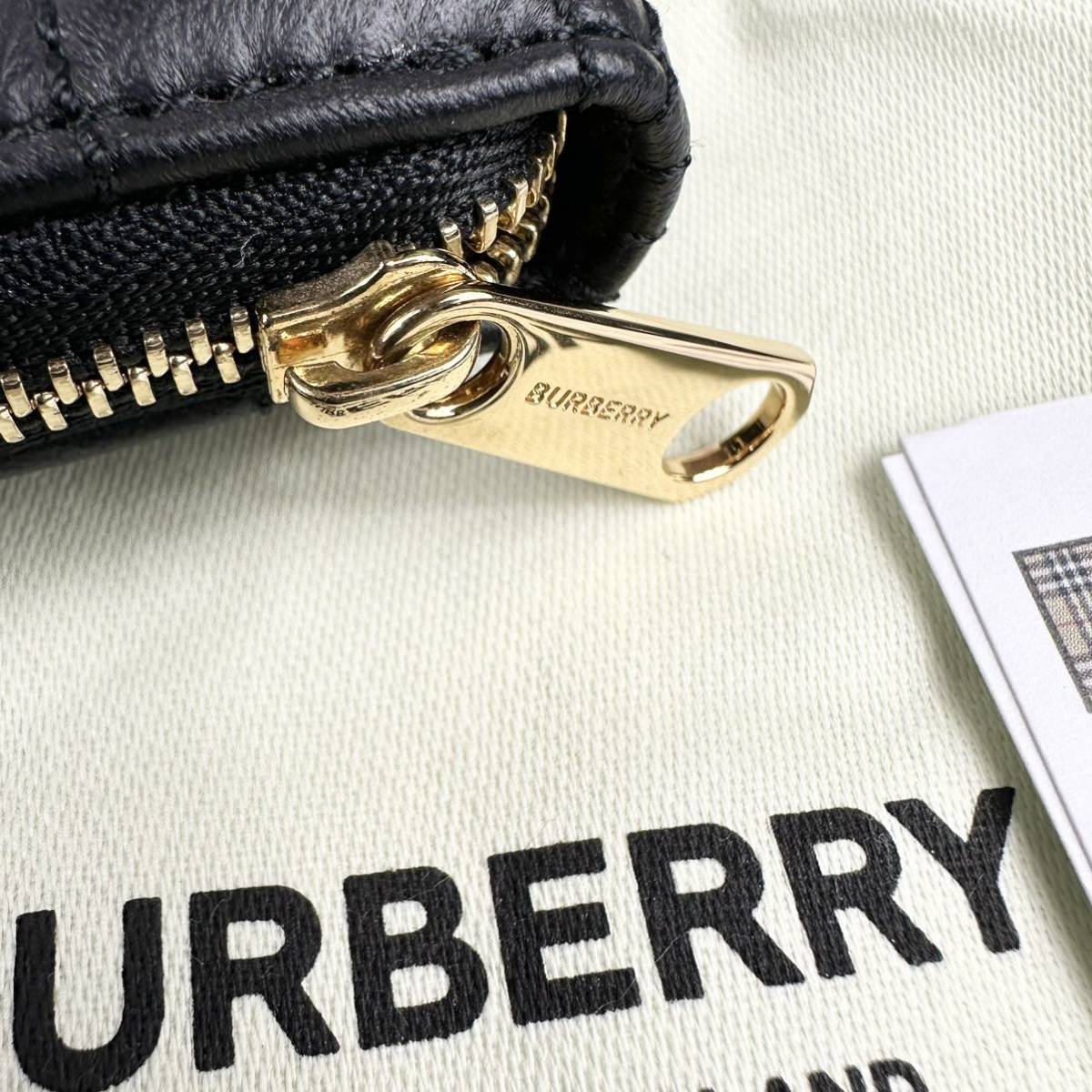 新品 100%本物 Burberry ローラ ミニウォレット バーバリー｜PayPayフリマ