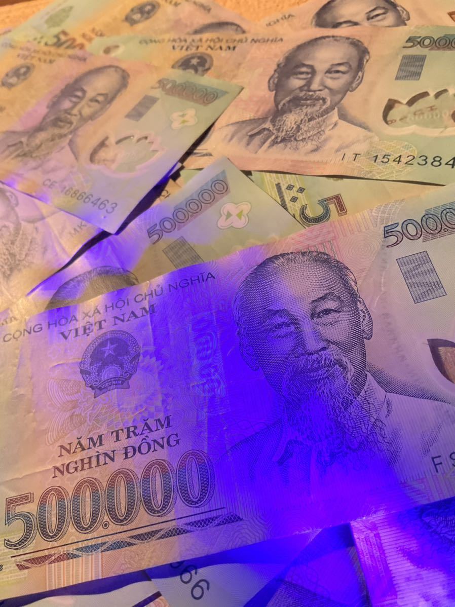 ベトナム旧紙幣　1万ドン、2万ドン　2枚セット　UVチェック済み　大人気
