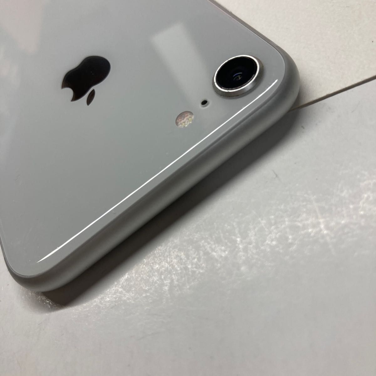 iPhone 8 64GB シルバー　SIMフリー　バッテリー最大容量79% 箱付き