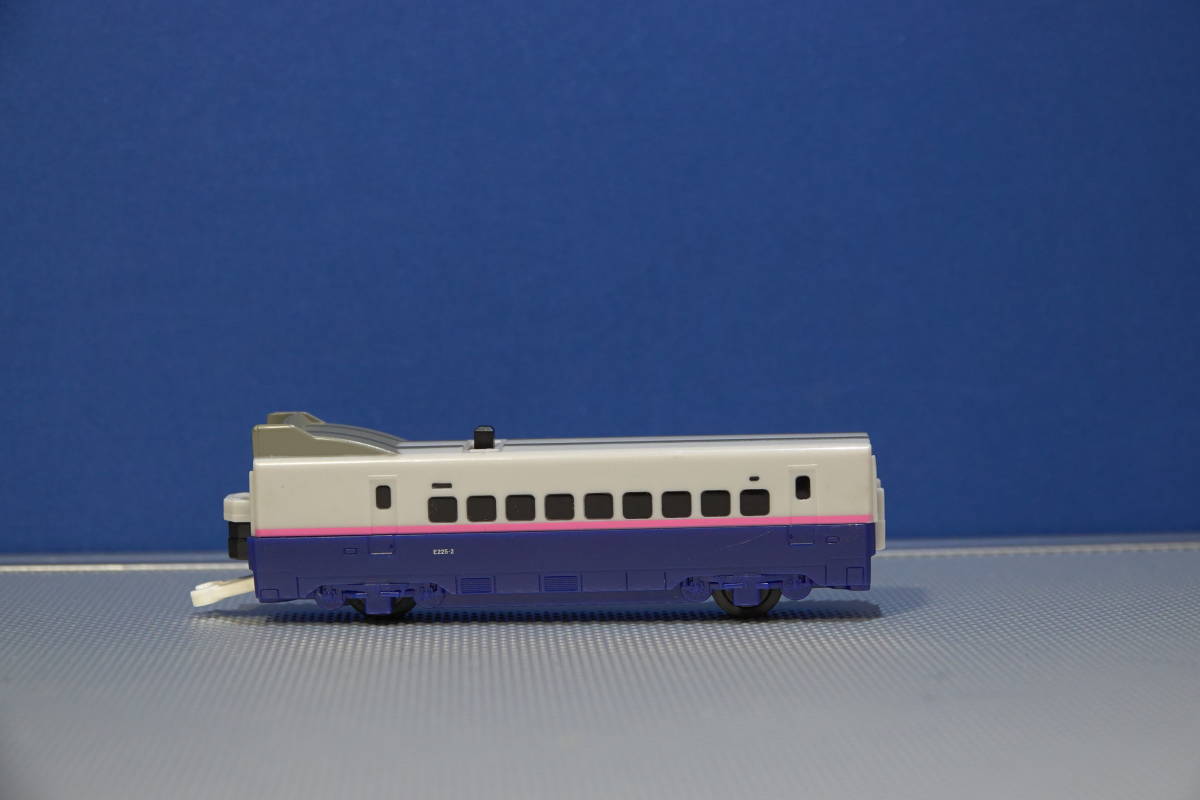 プラレールアドバンス E2系新幹線 中間車（M車） の画像1