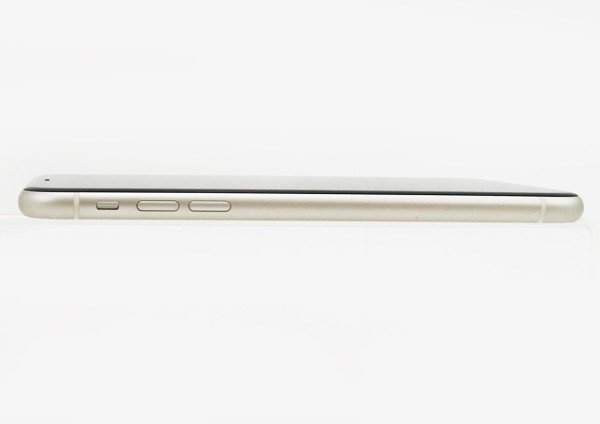 ◇【docomo/Apple】iPhone 11 64GB SIMロック解除済み MWLU2J/A