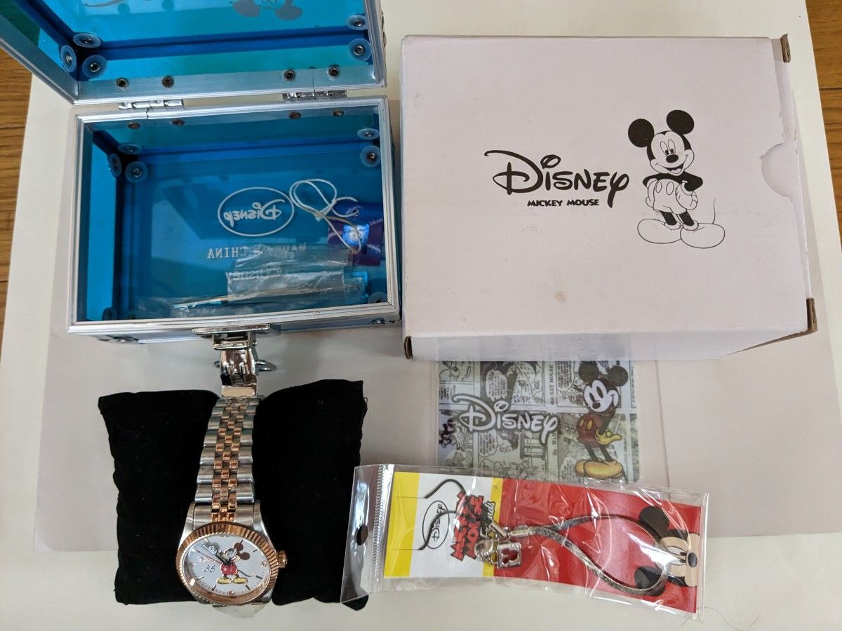 新品未使用 Disney ディズニー 85周年記念 腕時計 ミッキー 新品未使用 Disney ディズニー 85周年記念 腕時計 ミッキー