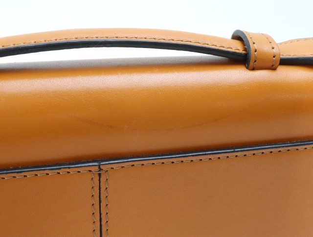 2305-25 Castelbajac ручная сумочка клатч футляр для карточек CASTELBAJAC кожа производства orange 