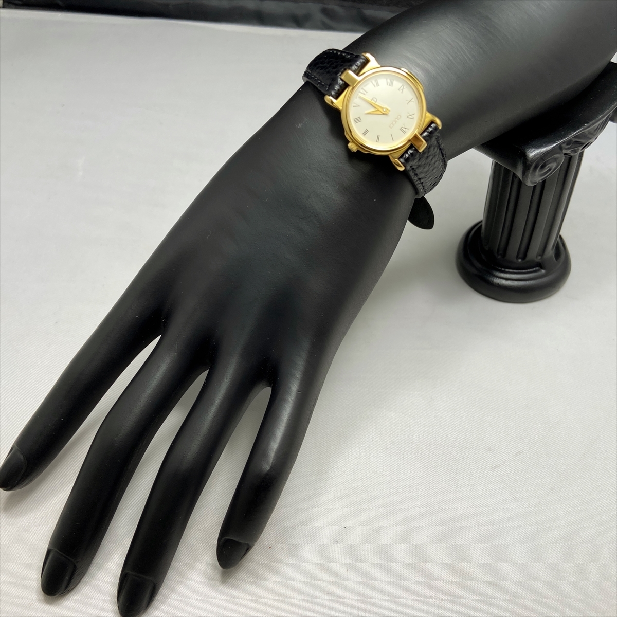 美品 新品電池 ベルト グッチ GUCCI 3400L 腕時計 薄型 ゴールド 美品 新品電池 ベルト グッチ GUCCI 3400L 腕時計 薄型 ゴールド