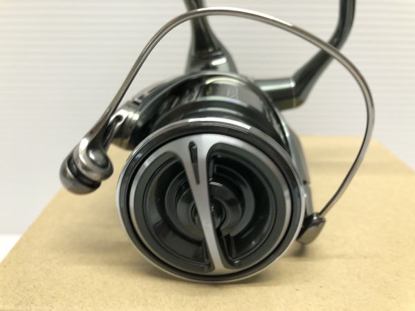 N246-230606-122 シマノ SHIMANO スピニングリール 22 ステラ 2500SHG