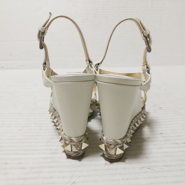 クリスチャンルブタン CHRISTIAN LOUBOUTIN サンダル 36 - レザー 白