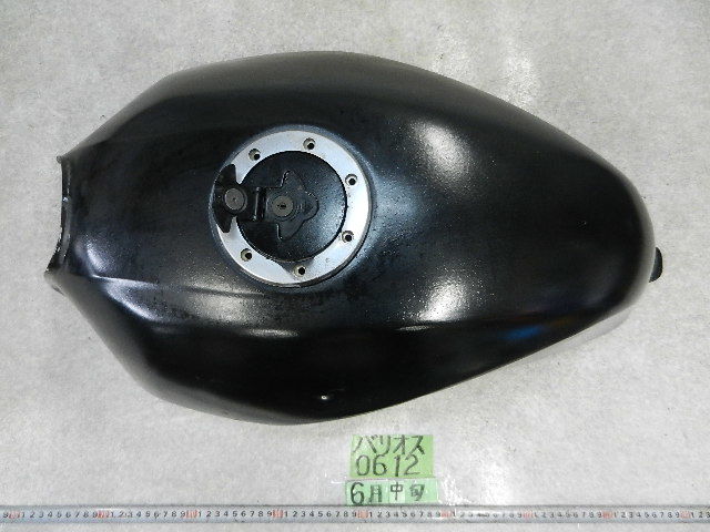 0612 ZR250A バリオス250 1型 ガソリンタンク タンク 140サイズ