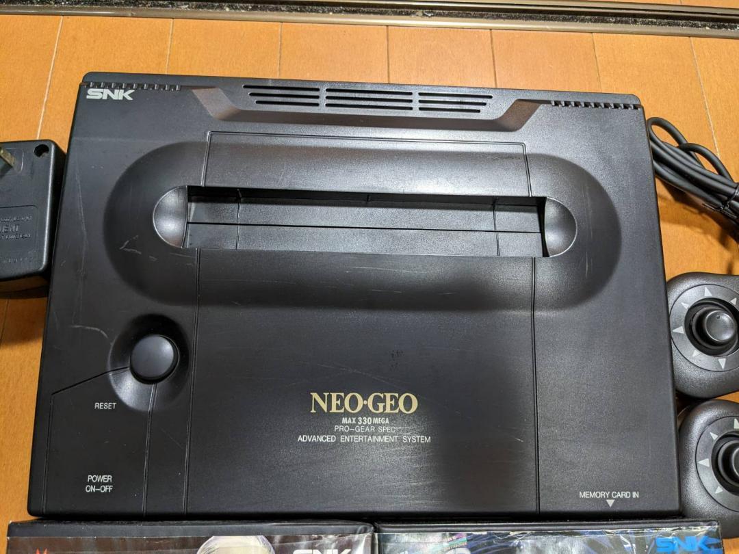 NEO-GEO本体 ネオジオ本体+ソフト2本 | inmano.com.br