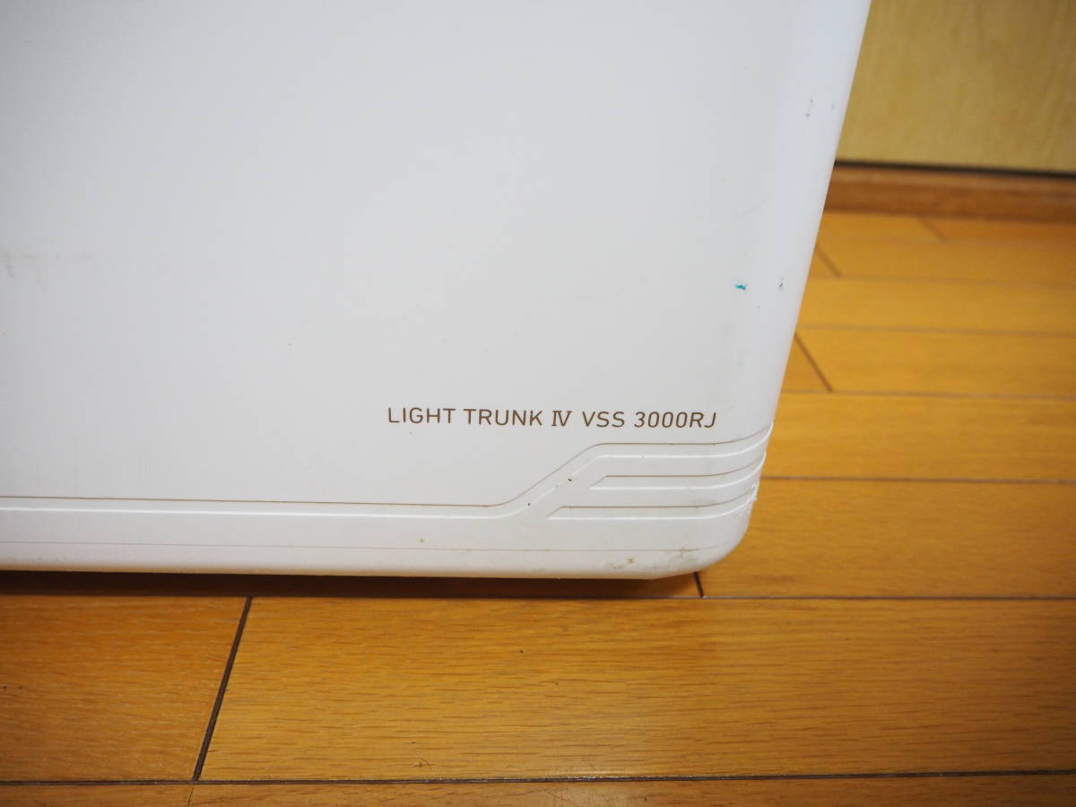 ♪♪美品 ダイワ ライトトランクⅣ VSS 3000RJ クーラー 6面真空 日本