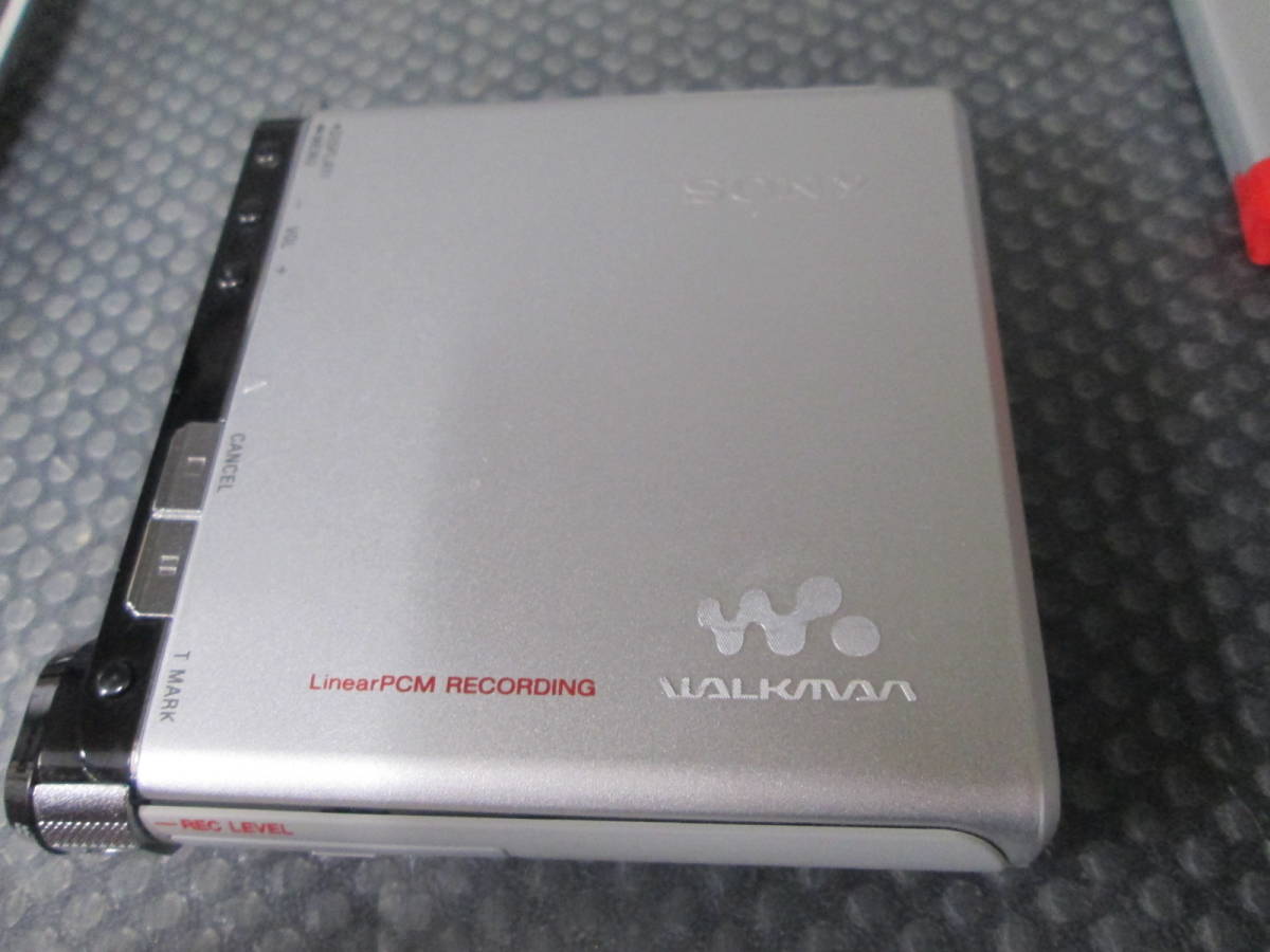 SONY Hi-MD WALKMAN MDウォークマン MZ-RH1 SONY製 80分 未開封 MD