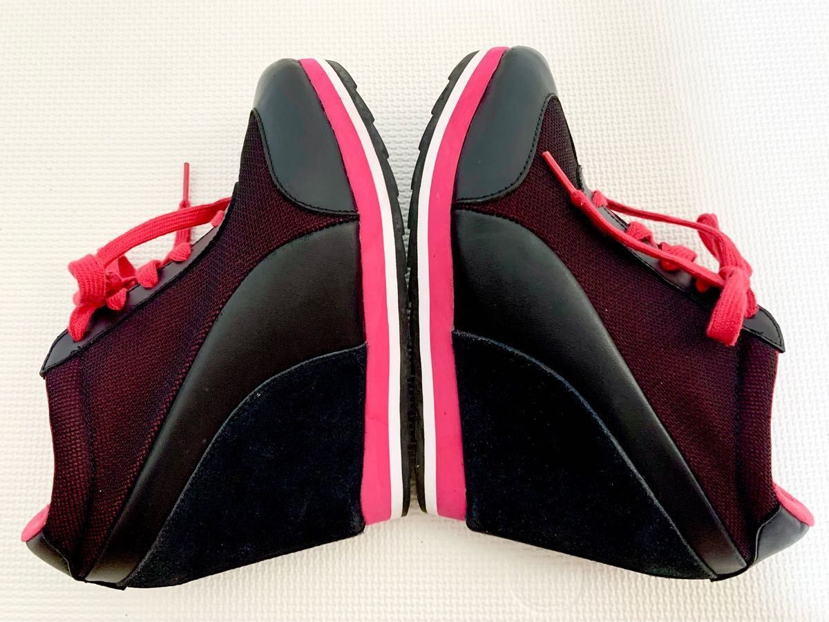 PUMA スニーカー　24.0 ヒール　靴　黒　ピンク　スウェード　レザー　プーマ