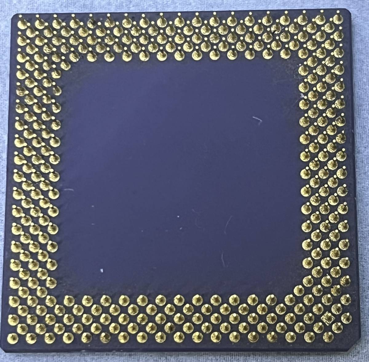 【中古現状品】【CPU】複数可 まとめ買いと送料がお得!! (在庫1枚) Socket7 CPU AMD K6-3 AMD-K6-3■CPU AMD-K6-Ⅲ_画像2