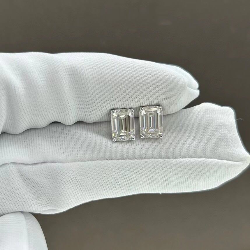 newデザイン】輝くモアサナイト ピアス K18YG | normanhubbard.com