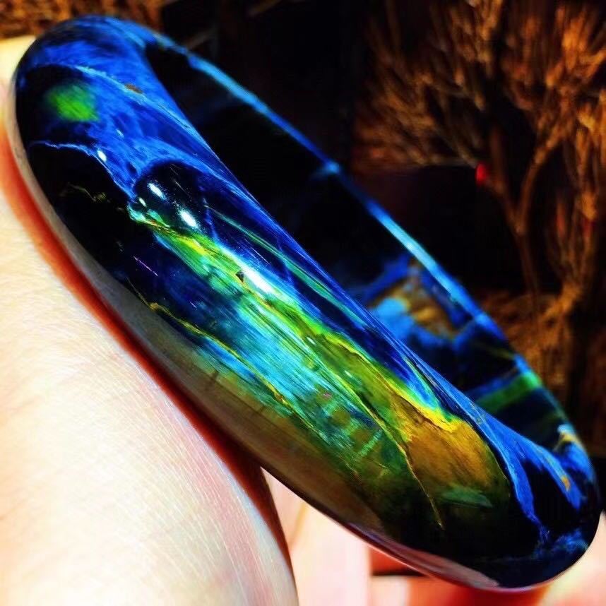 天然】ブルーピーターサイト キャッツアイ効果強 バングル 57.5mm