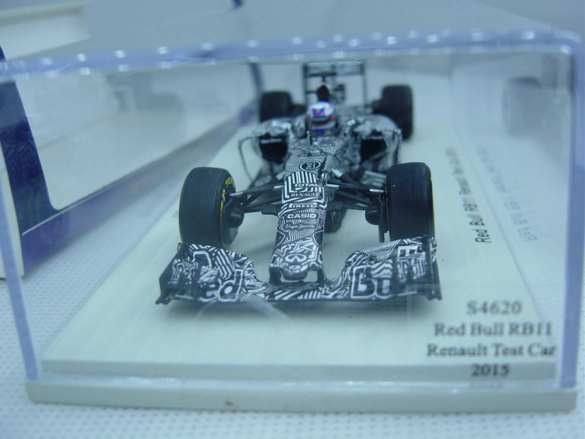 送料350円～ spark 1/43 Red BUll RB11 Test Car 2015 #3 D.Ricciardo レッドブル リカルド プレシーズンテスト カモフラージュカラー_画像4